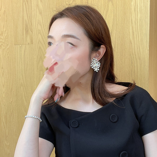 アルハンブラ ダイヤモンド イヤリング 【レンタル3泊4日基本プラン】